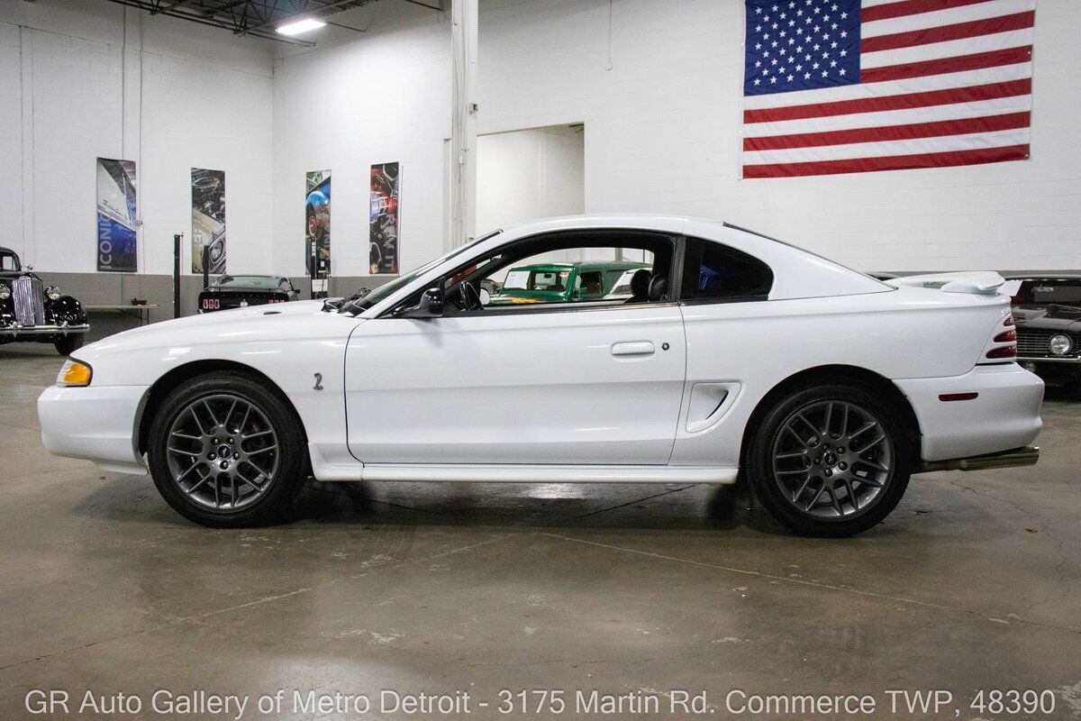 Ford-Mustang-1995-White-Black-212102-2