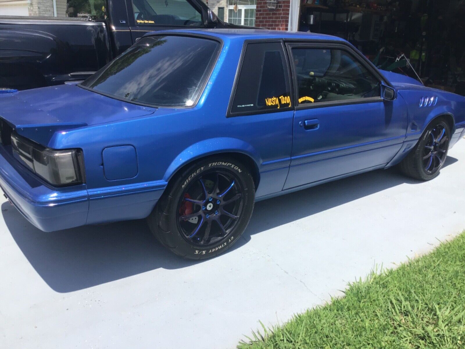 Ford-Mustang-Berline-1987-Blue-Black-999999-1