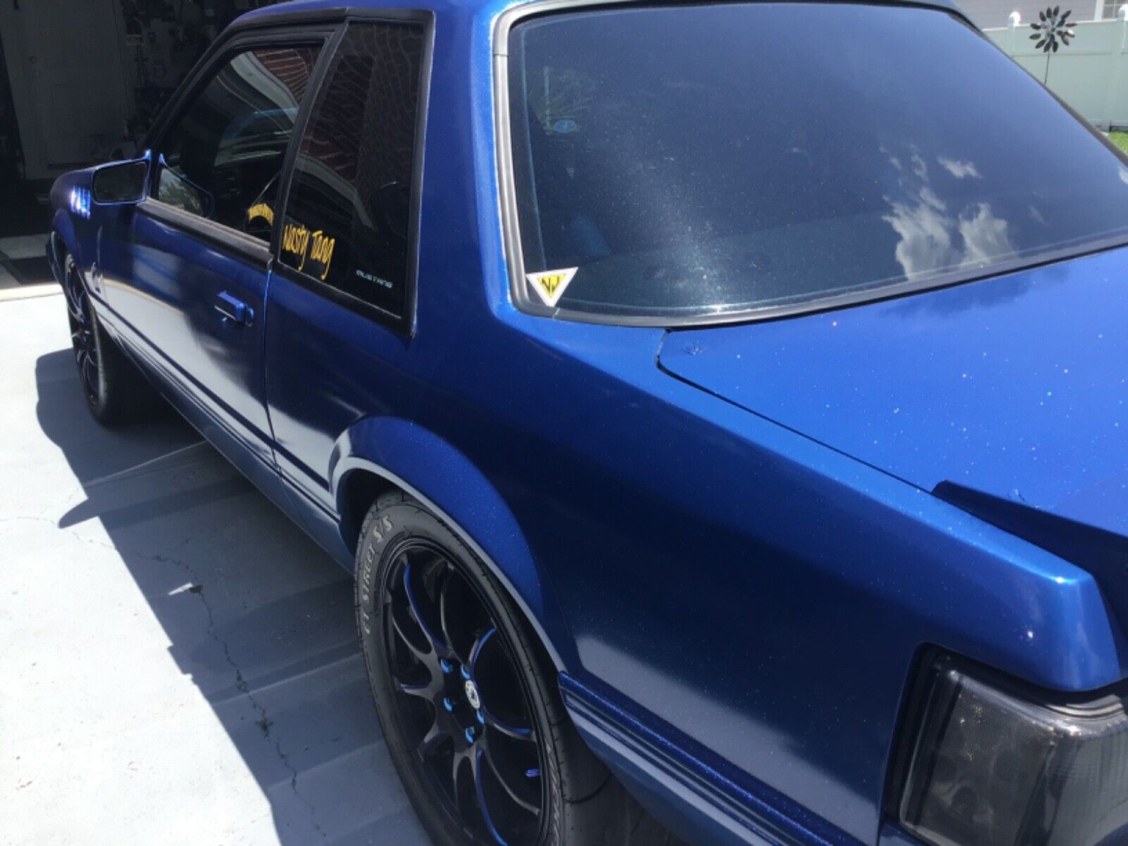 Ford-Mustang-Berline-1987-Blue-Black-999999-3