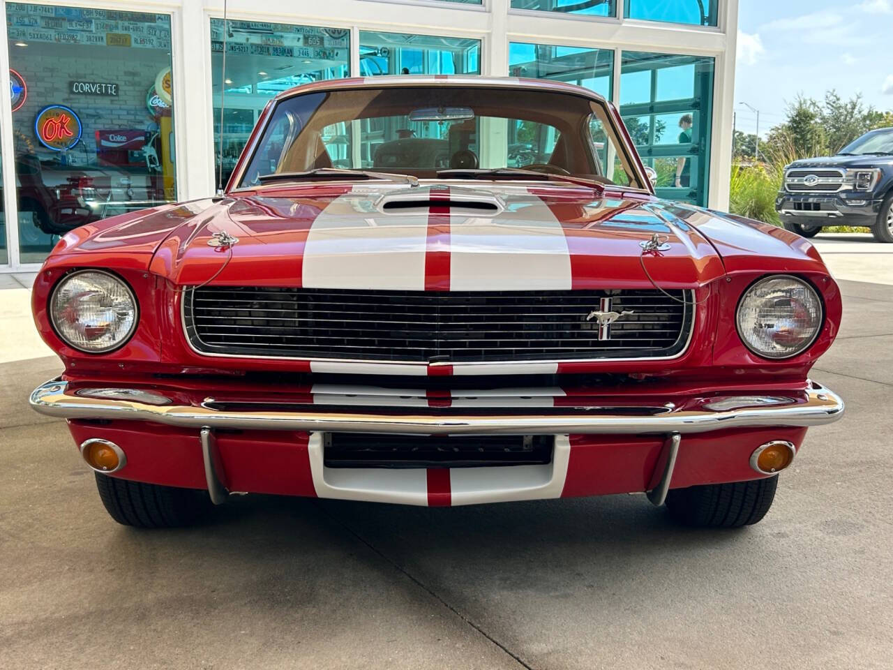 Ford-Mustang-Break-1965-Red-Red-41634-1