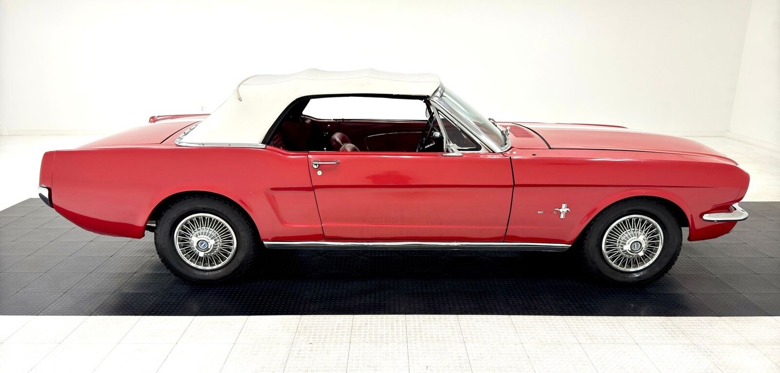 Ford-Mustang-Cabriolet-1964-Red-Red-238862-8