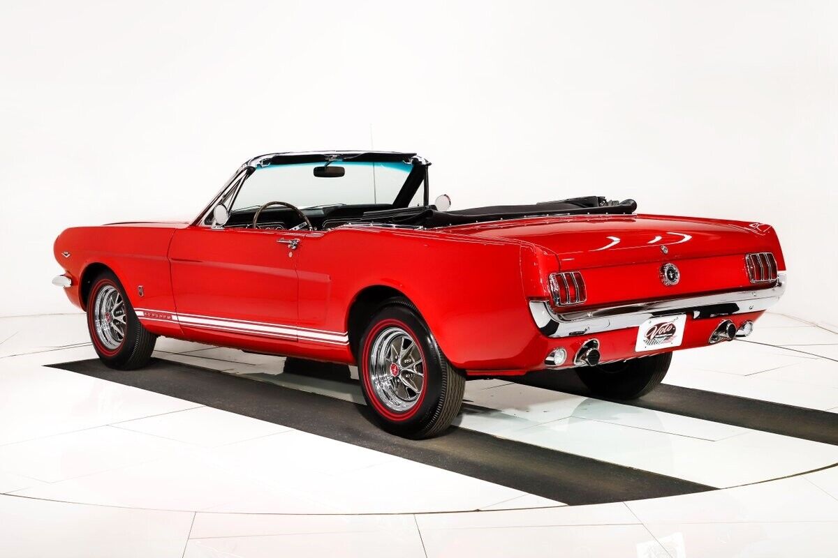 Ford-Mustang-Cabriolet-1965-Red-Black-0-5