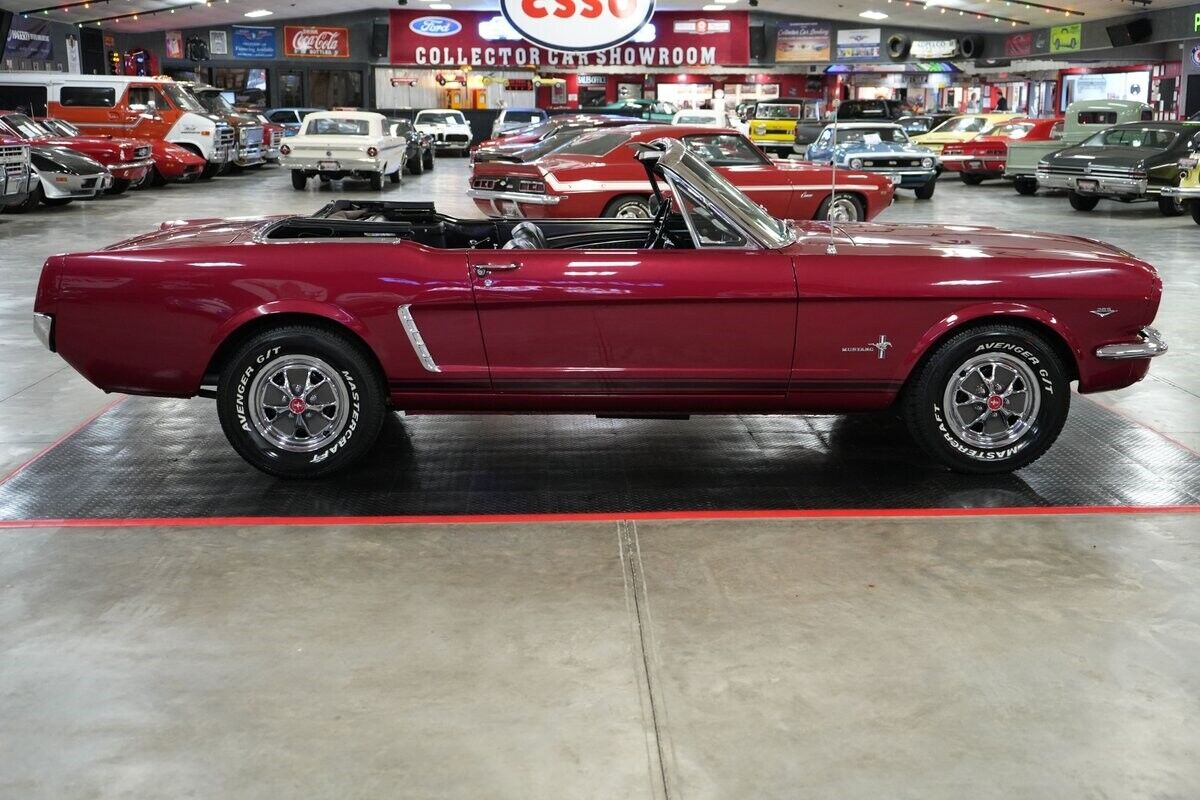 Ford-Mustang-Cabriolet-1965-Red-Black-0-6