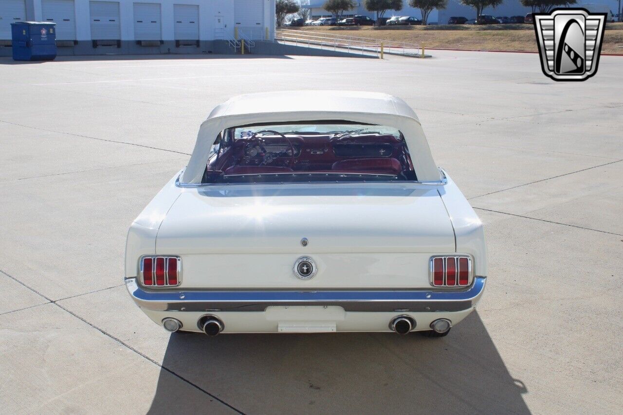 Ford-Mustang-Cabriolet-1965-White-Red-77442-6