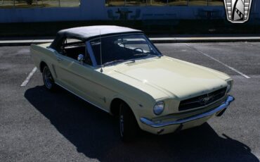 Ford-Mustang-Cabriolet-1965-Yellow-Black-56990-2