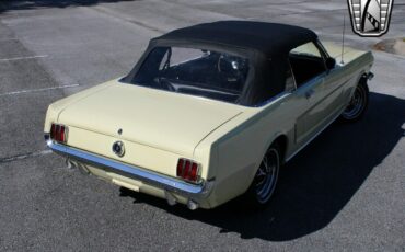 Ford-Mustang-Cabriolet-1965-Yellow-Black-56990-3