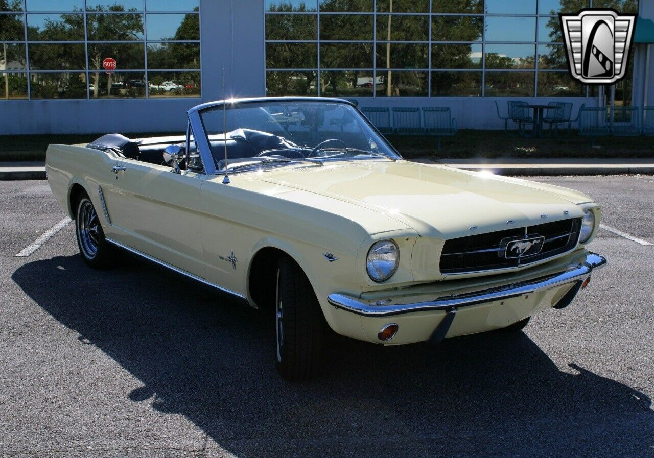 Ford-Mustang-Cabriolet-1965-Yellow-Black-56990-7