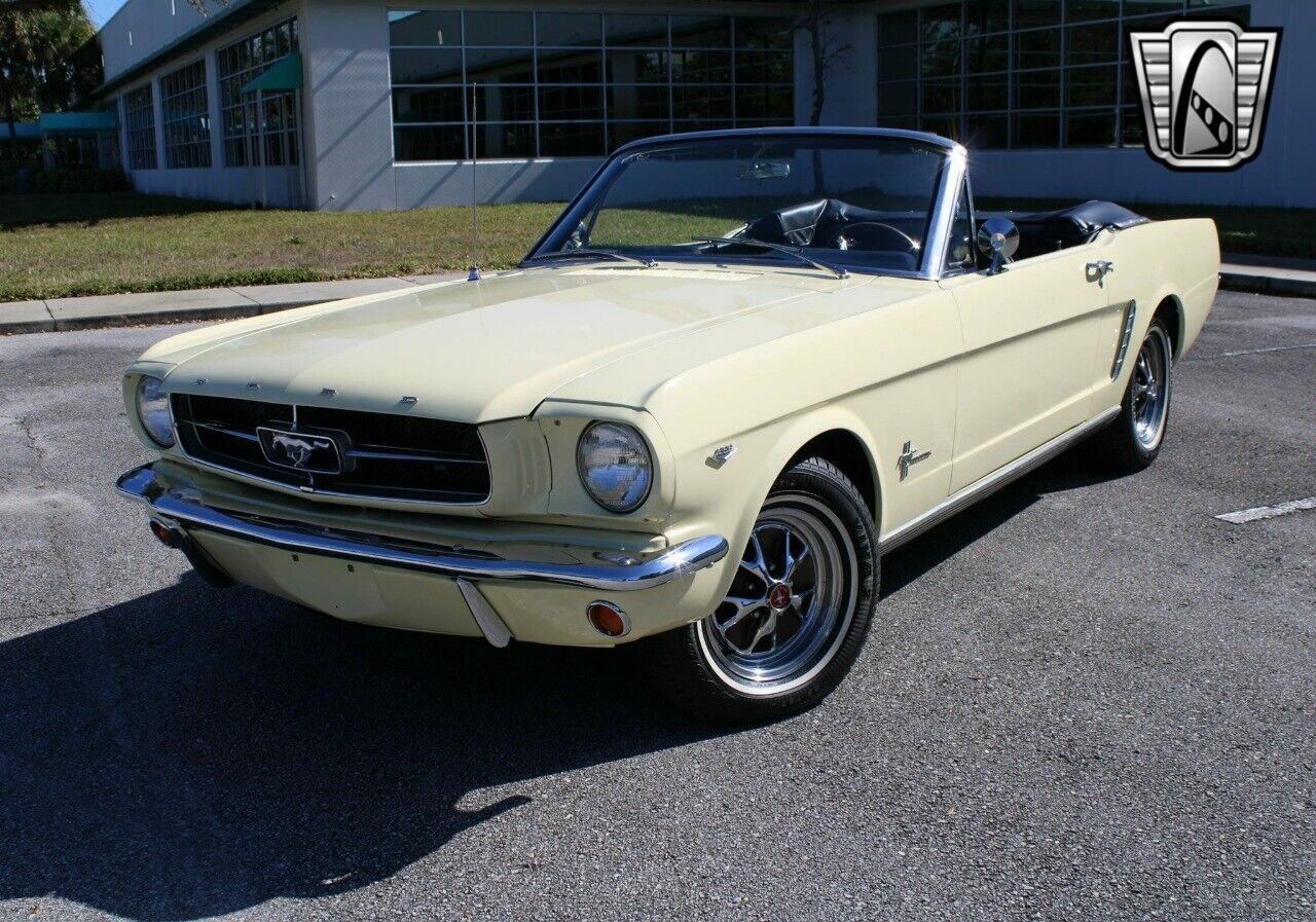 Ford-Mustang-Cabriolet-1965-Yellow-Black-56990-8