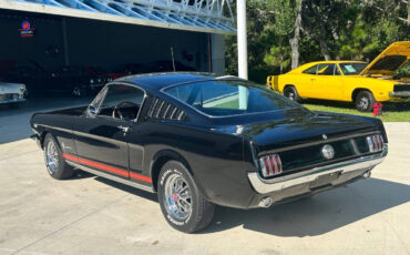 Ford-Mustang-Cabriolet-1966-Black-Black-129607-10