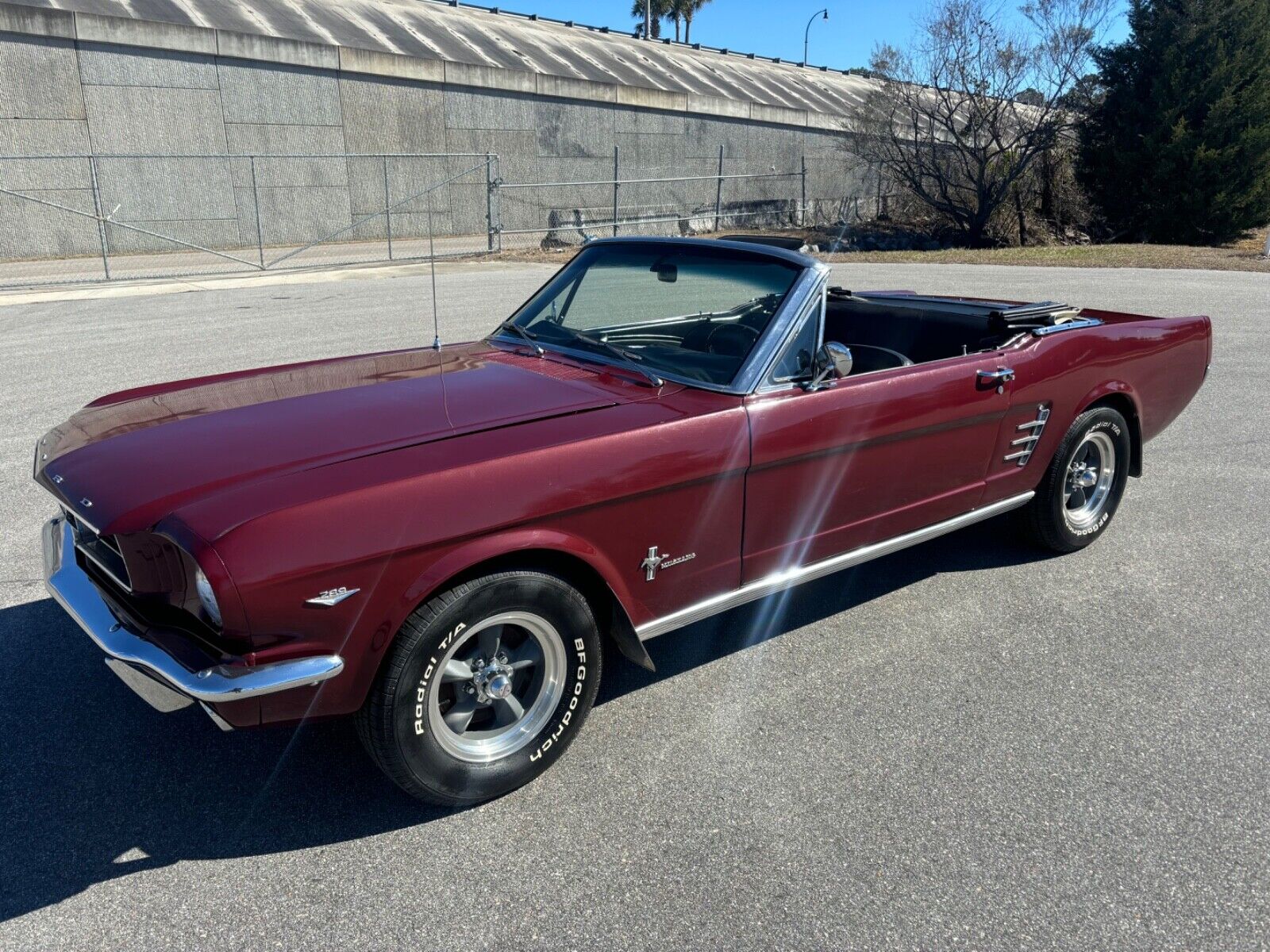 Ford-Mustang-Cabriolet-1966-Burgundy-45062-6