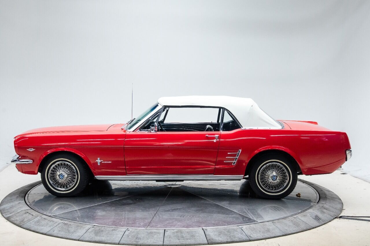 Ford-Mustang-Cabriolet-1966-Red-Black-105264-2