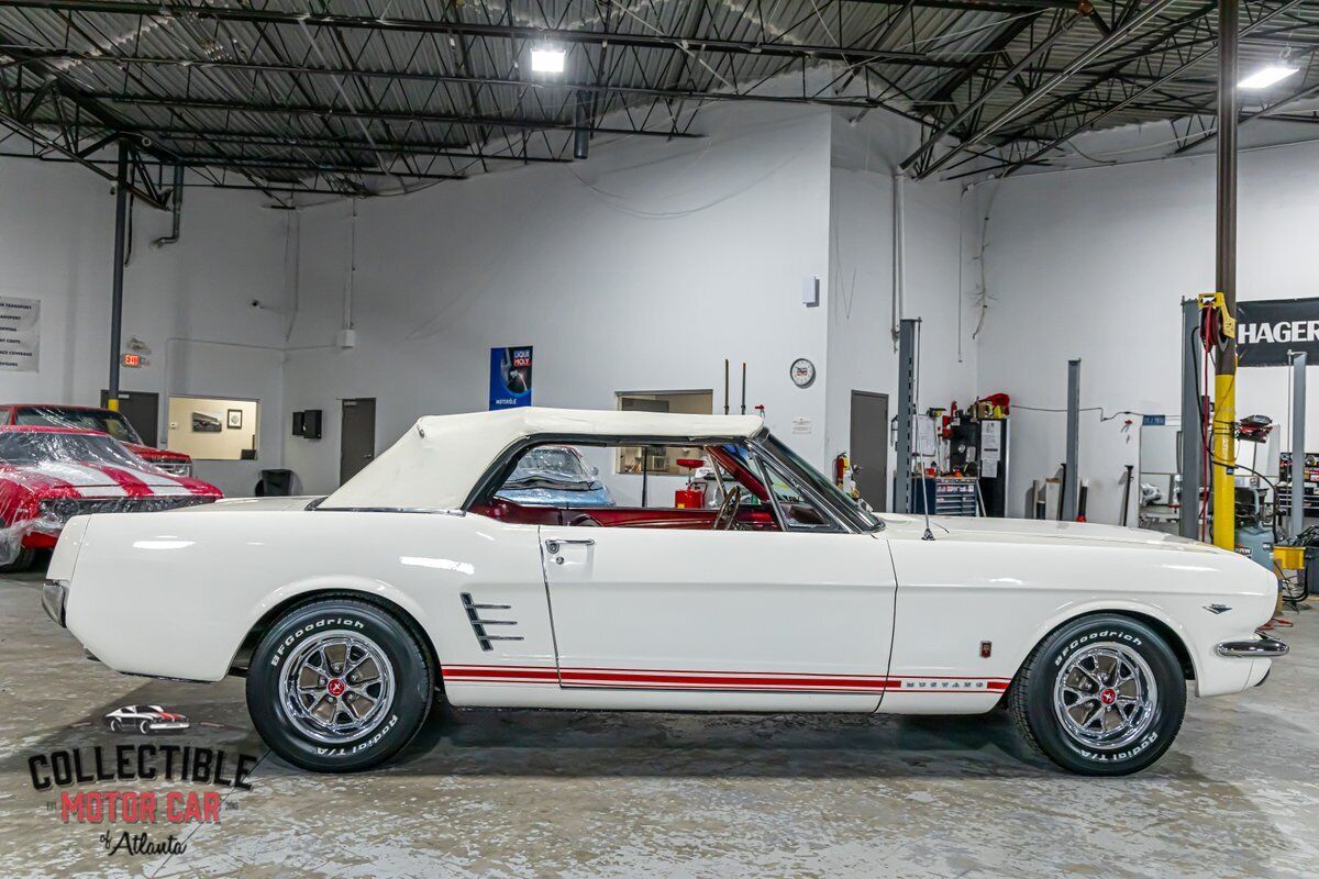 Ford-Mustang-Cabriolet-1966-White-Burgundy-34247-12