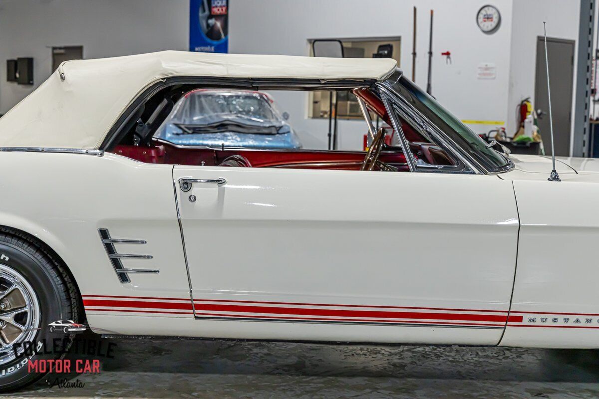 Ford-Mustang-Cabriolet-1966-White-Burgundy-34247-25