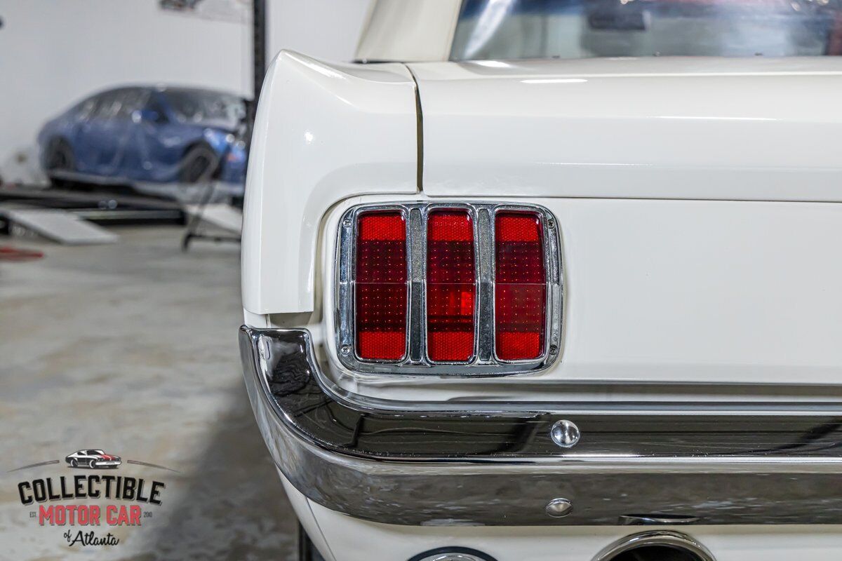 Ford-Mustang-Cabriolet-1966-White-Burgundy-34247-38