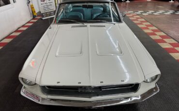 Ford-Mustang-Cabriolet-1967-White-Other-Color-0-10