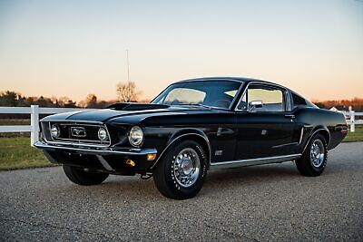 Ford-Mustang-Cabriolet-1968-Black-Red-107535-14