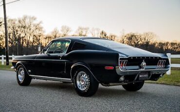 Ford-Mustang-Cabriolet-1968-Black-Red-107535-16