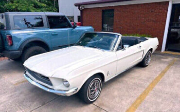 Ford-Mustang-Cabriolet-1968-White-Black-135722-5