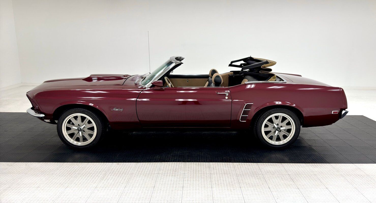 Ford-Mustang-Cabriolet-1969-Maroon-Black-2092-3