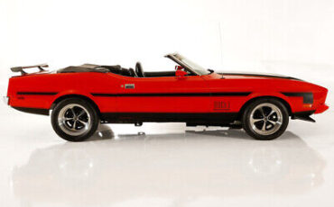 Ford-Mustang-Cabriolet-1973-Red-Black-0-7