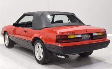 Ford-Mustang-Cabriolet-1983-Red-Black-4894-3