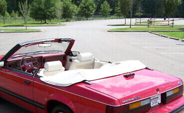 Ford-Mustang-Cabriolet-1983-Red-White-141862-16