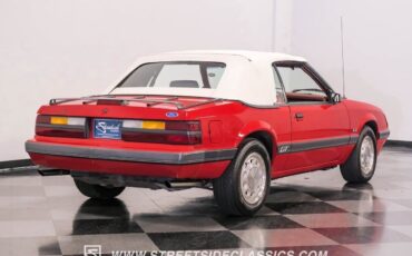 Ford-Mustang-Cabriolet-1986-Red-White-58208-11