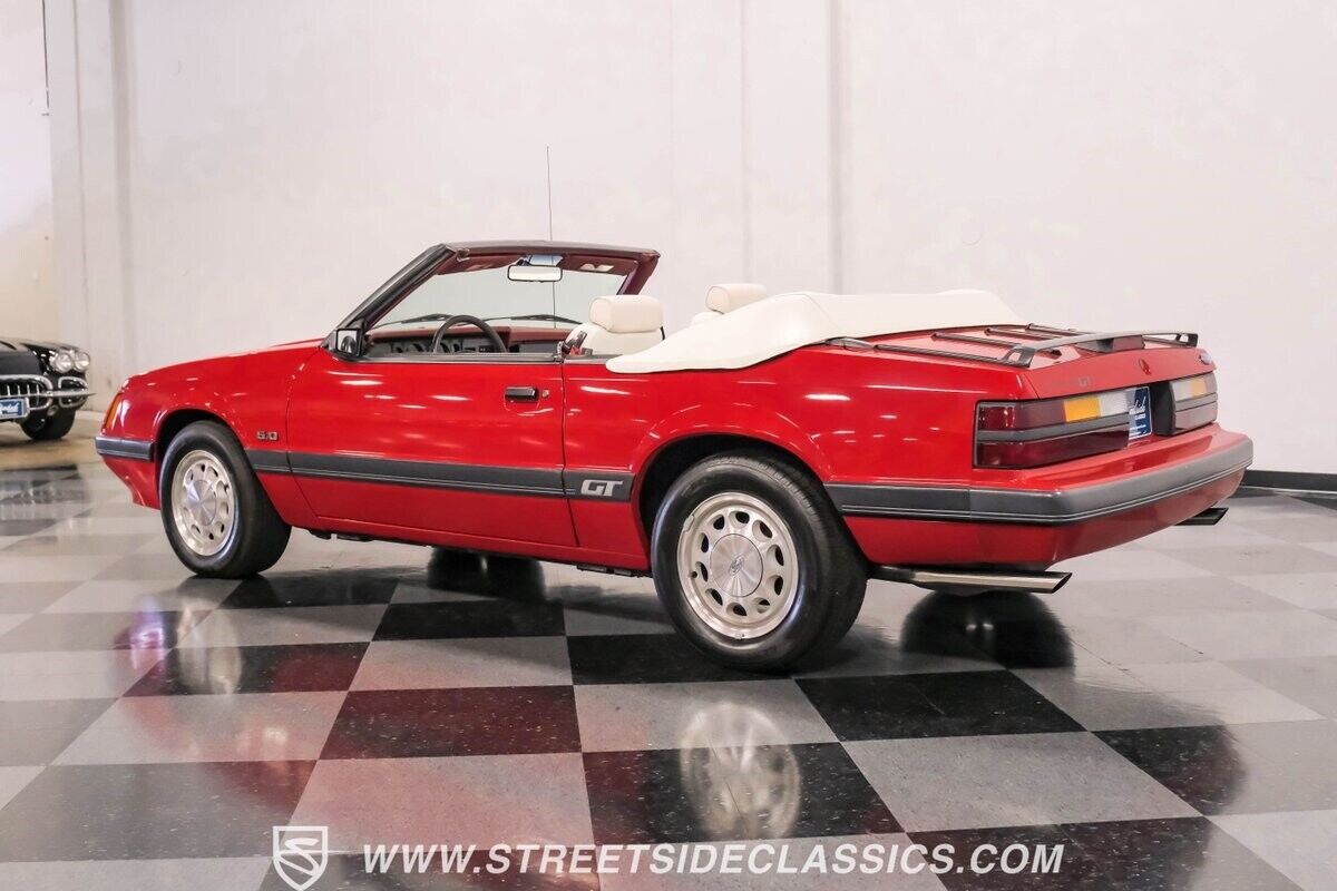 Ford-Mustang-Cabriolet-1986-Red-White-58208-7