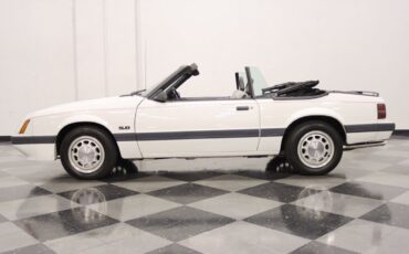 Ford-Mustang-Cabriolet-1986-White-Gray-23706-2