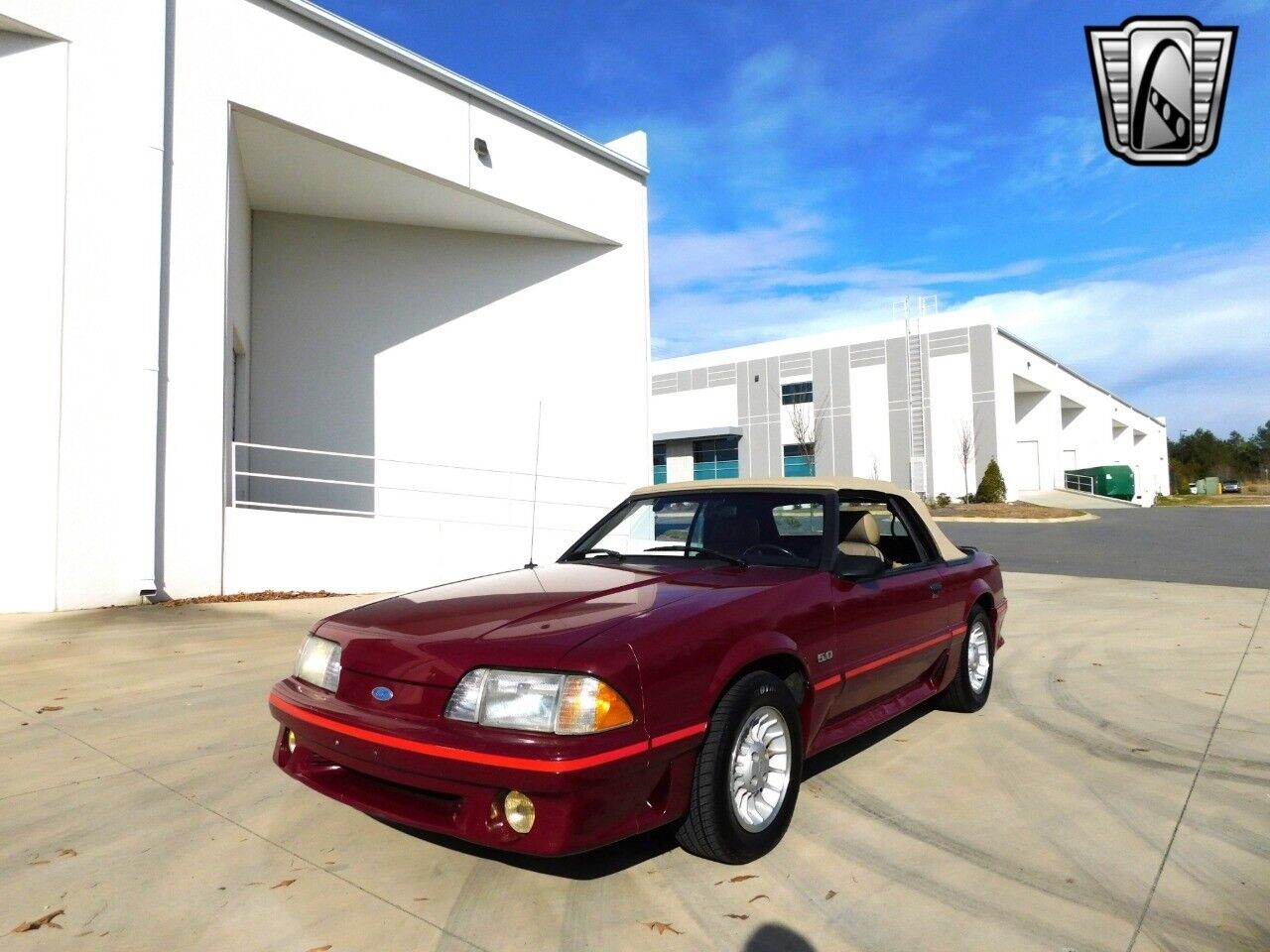 Ford-Mustang-Cabriolet-1987-Red-Beige-pattern-99000-4