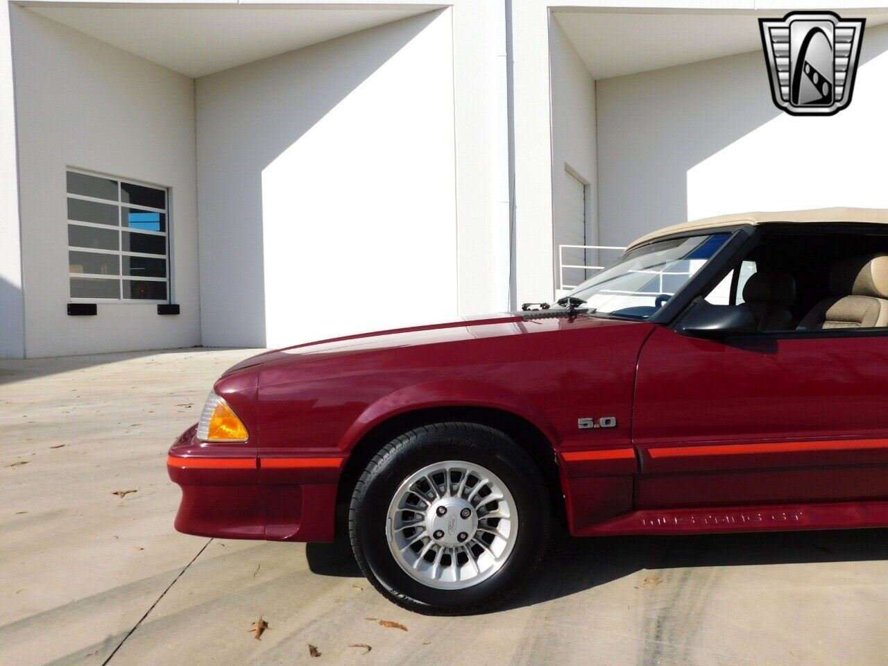 Ford-Mustang-Cabriolet-1987-Red-Beige-pattern-99000-5