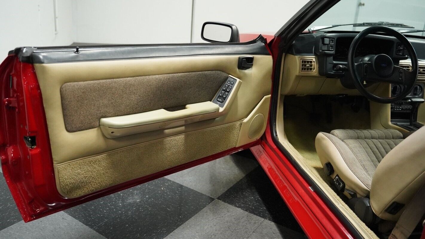 Ford-Mustang-Cabriolet-1988-Red-Sand-Beige-73499-32