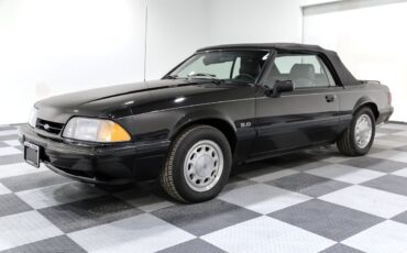 Ford-Mustang-Cabriolet-1989-Black-Black-333-4