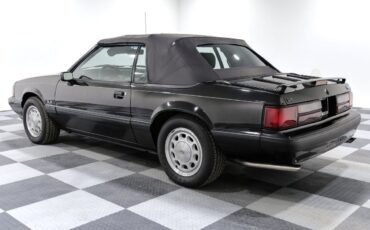 Ford-Mustang-Cabriolet-1989-Black-Black-333-7