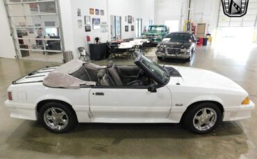 Ford-Mustang-Cabriolet-1990-White-Charcoal-53673-2