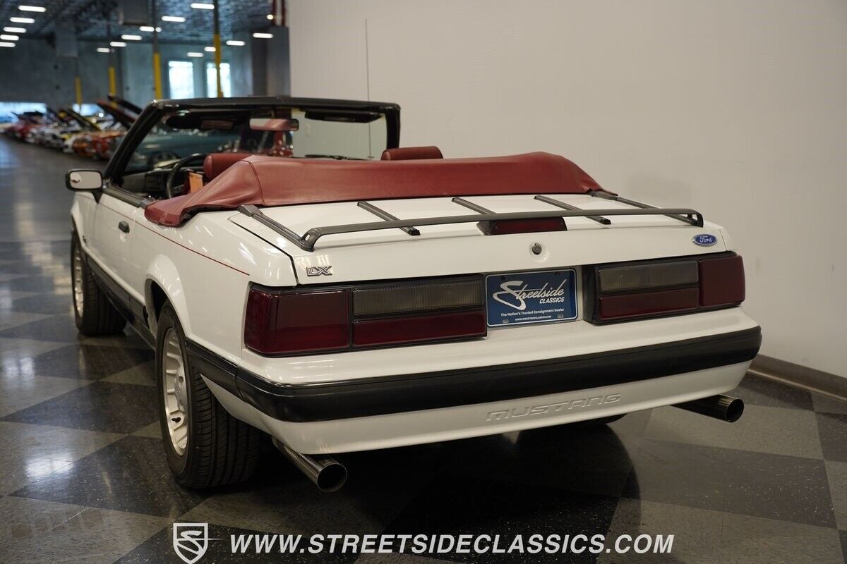 Ford-Mustang-Cabriolet-1990-White-Red-101331-8