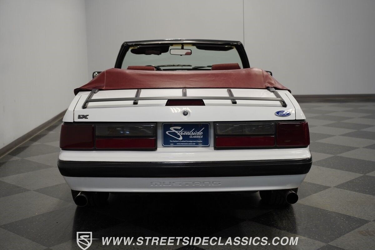 Ford-Mustang-Cabriolet-1990-White-Red-101331-9