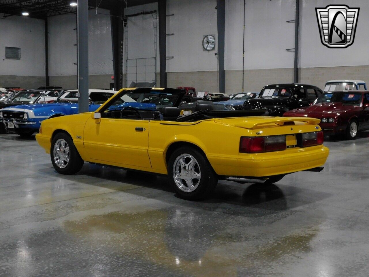 Ford-Mustang-Cabriolet-1993-Yellow-Black-118642-3