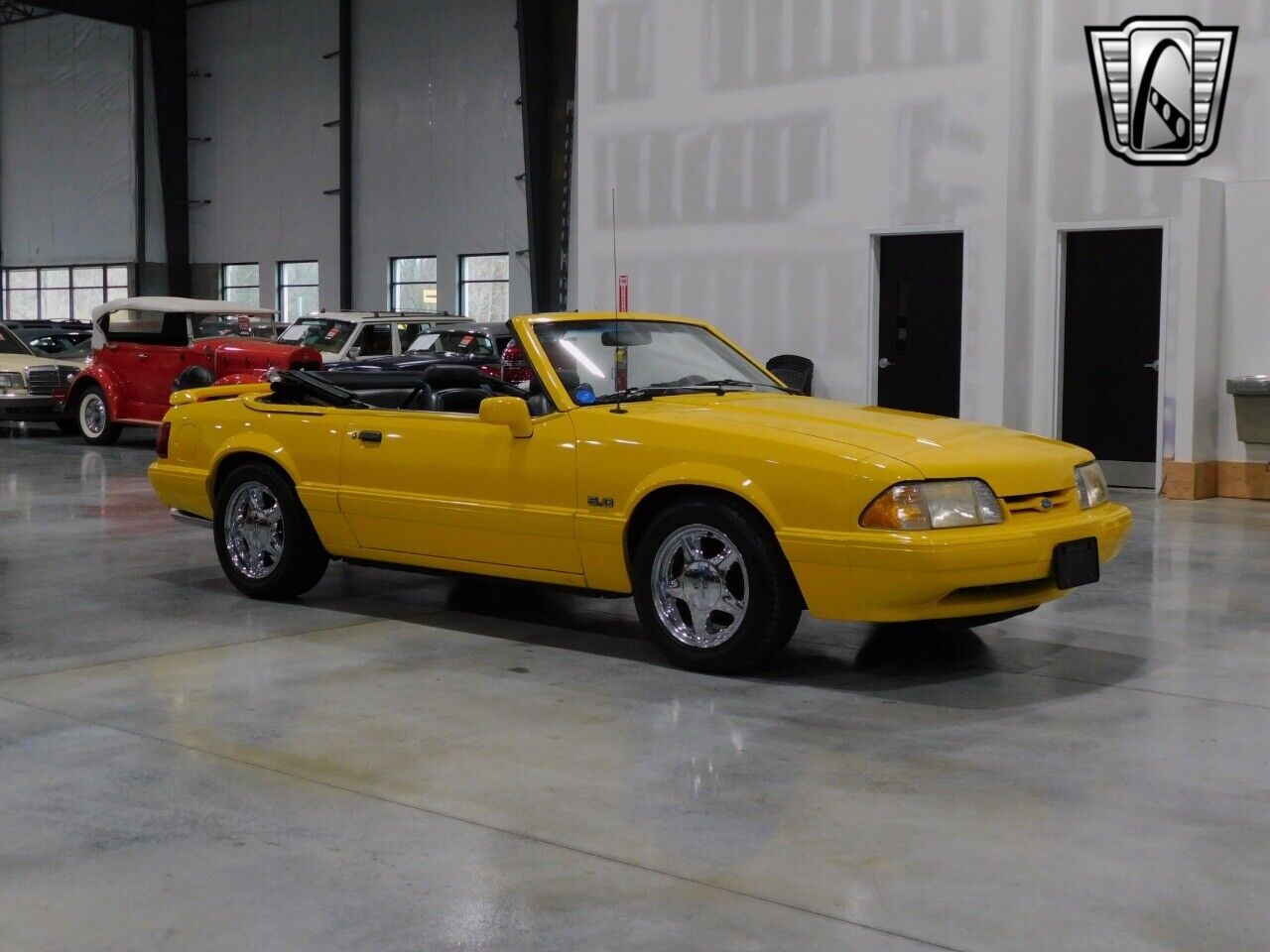 Ford-Mustang-Cabriolet-1993-Yellow-Black-118642-5