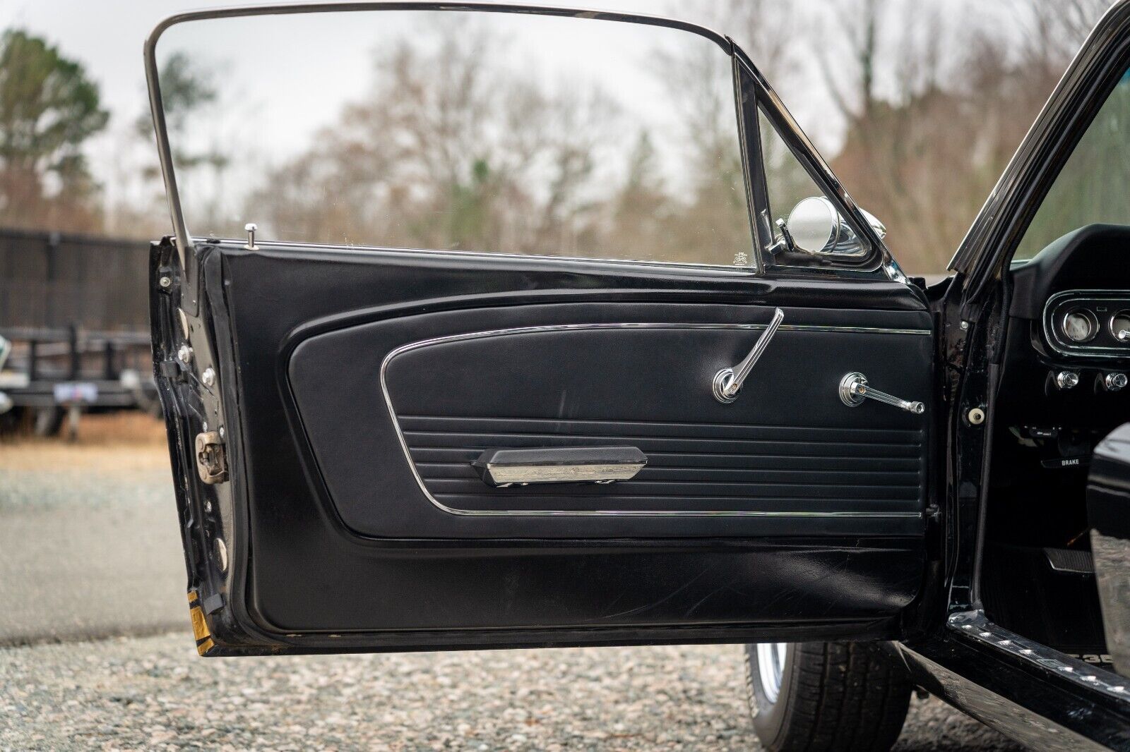 Ford-Mustang-Coupe-1965-Black-6120-17