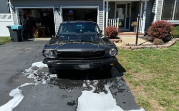 Ford-Mustang-Coupe-1965-Black-999999-3