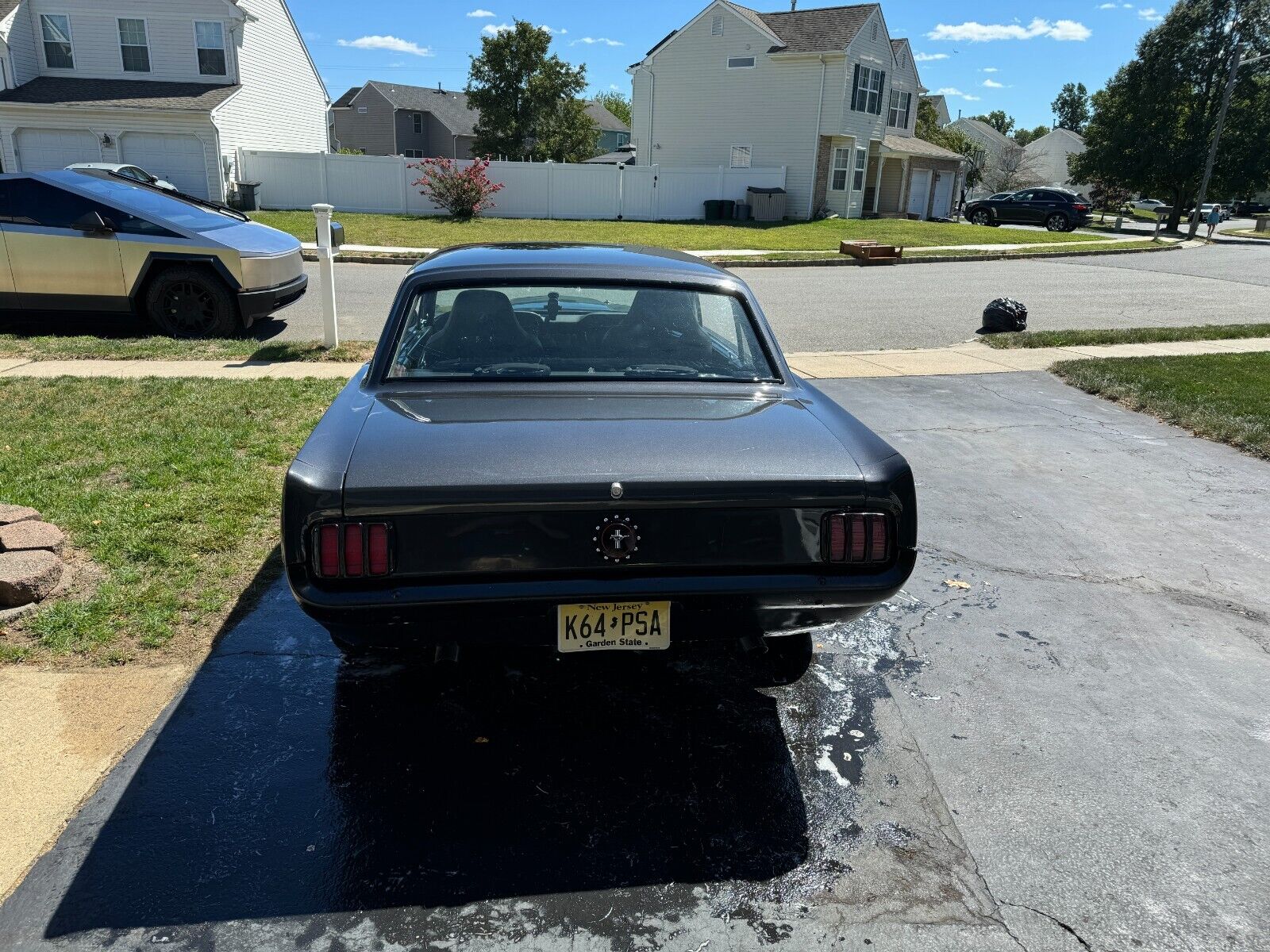 Ford-Mustang-Coupe-1965-Black-999999-5