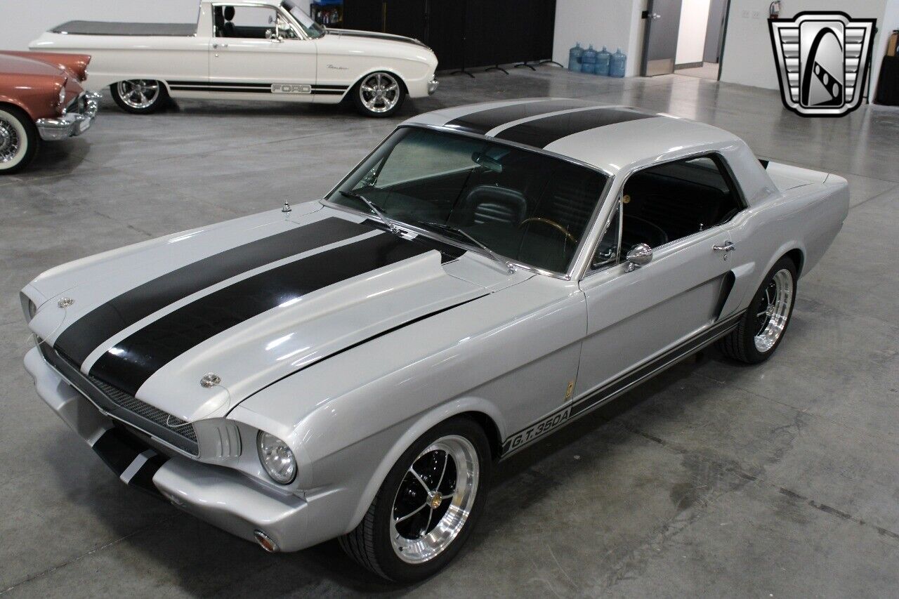 Ford-Mustang-Coupe-1965-Gray-Black-11423-10