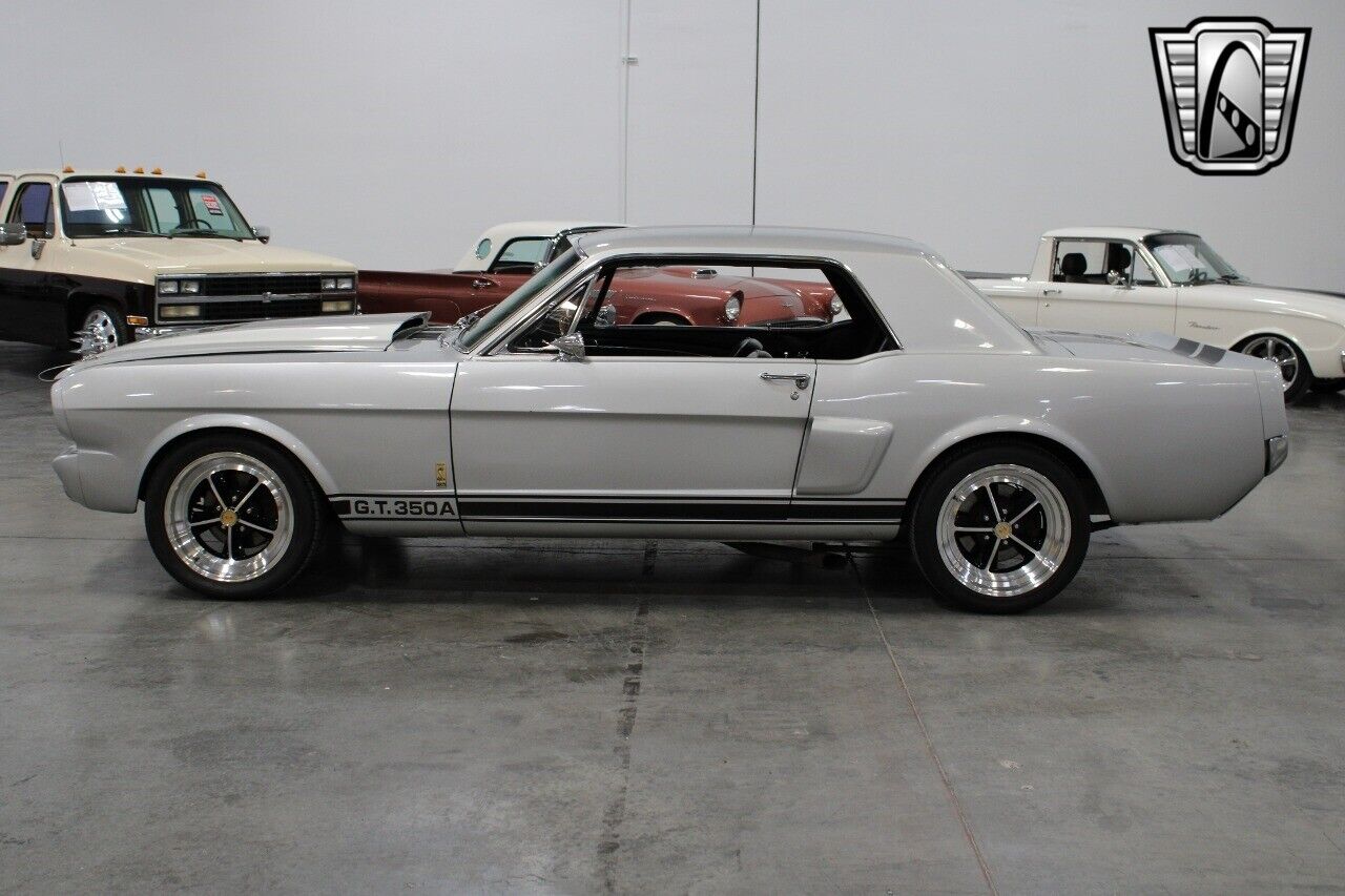 Ford-Mustang-Coupe-1965-Gray-Black-11423-2