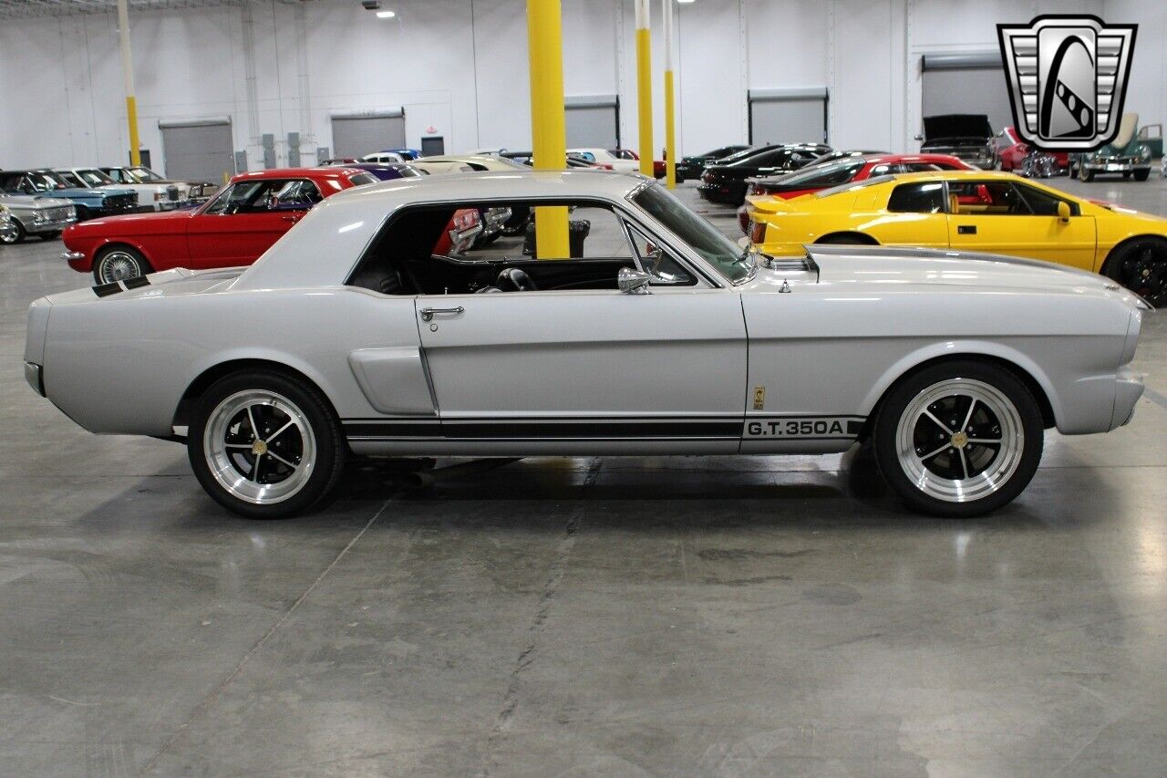 Ford-Mustang-Coupe-1965-Gray-Black-11423-7