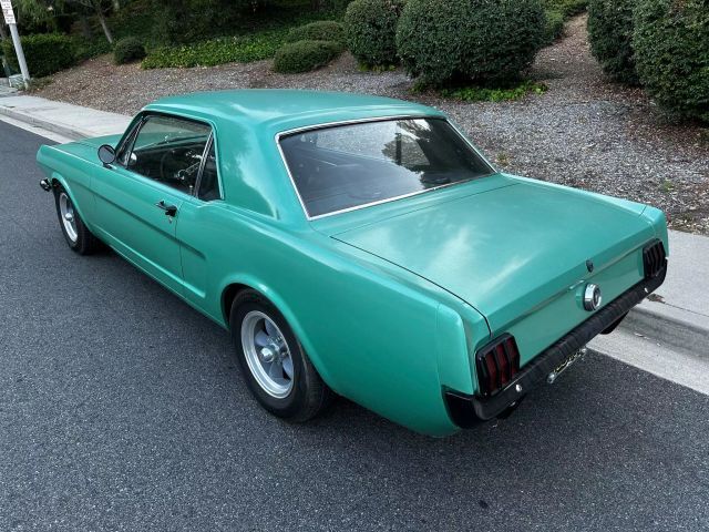 Ford-Mustang-Coupe-1965-Green-Black-5312-3