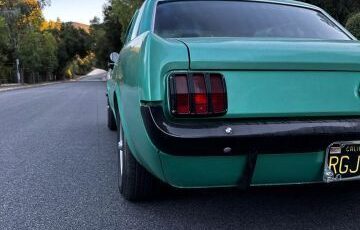 Ford-Mustang-Coupe-1965-Green-Black-5312-5