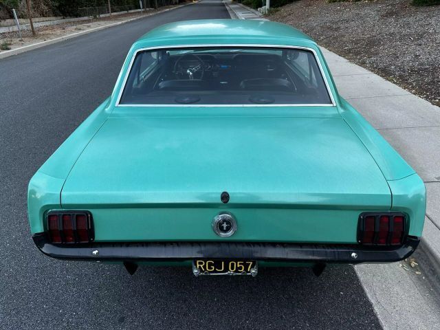 Ford-Mustang-Coupe-1965-Green-Black-5312-6