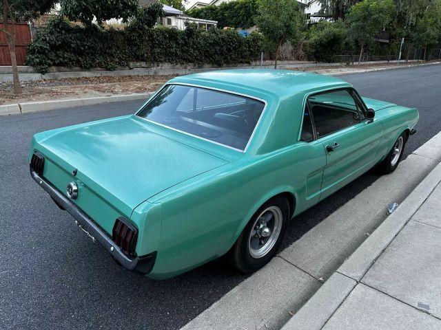 Ford-Mustang-Coupe-1965-Green-Black-5312-8