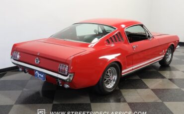 Ford-Mustang-Coupe-1965-Red-Black-13979-10